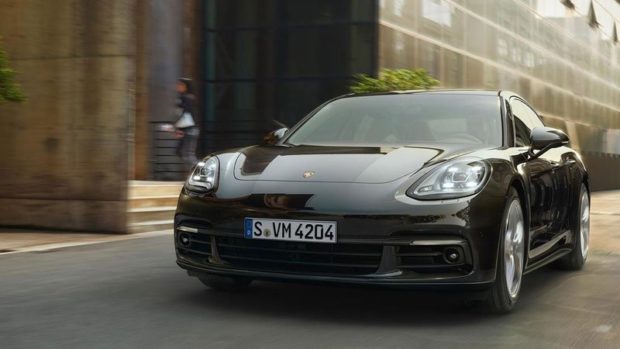 Porsche Panamera 4 2023: ficha técnica, preço e itens de série