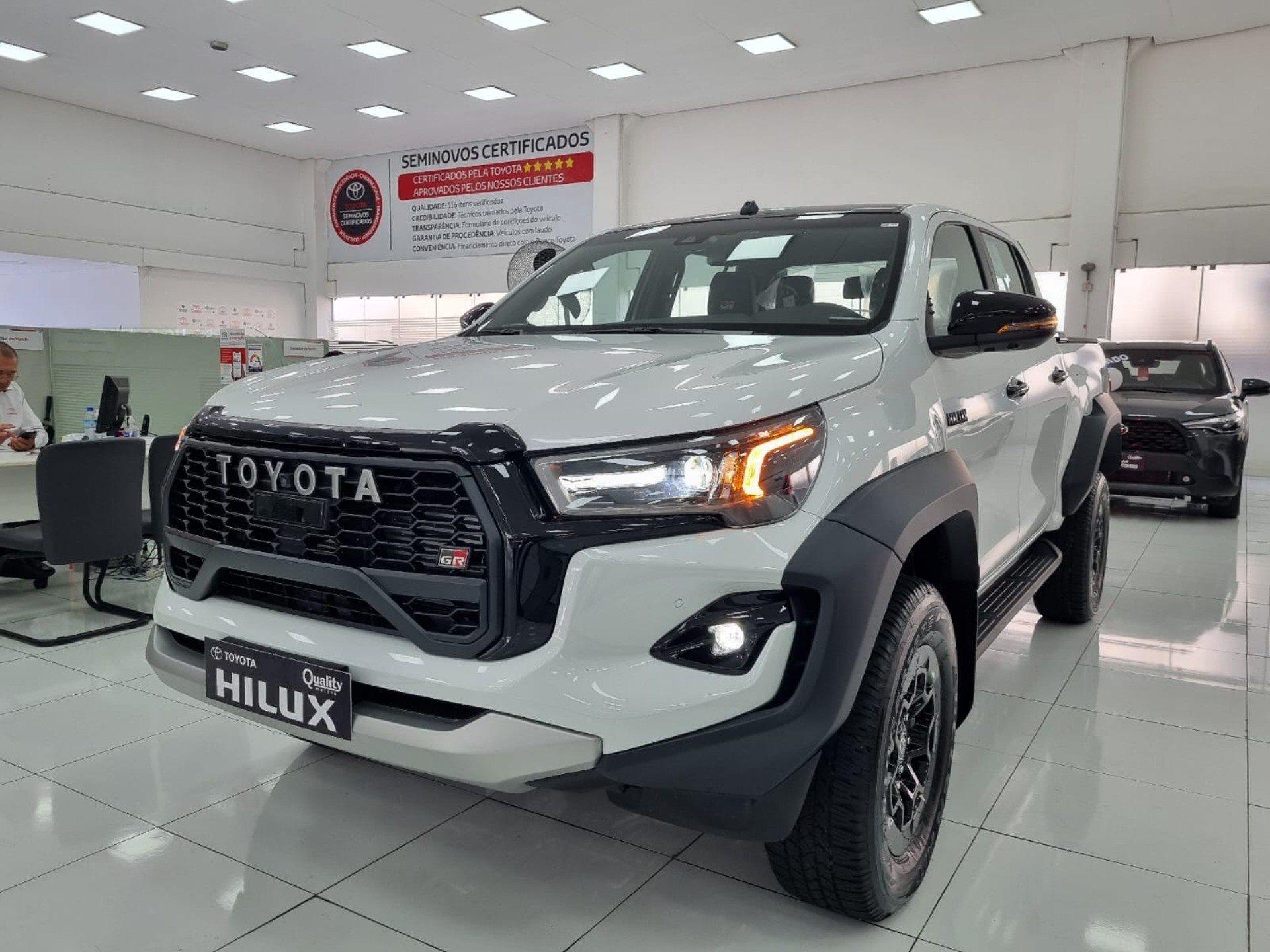 Toyota Hilux PcD 2024 é liberado com desconto: Saiba os preços 2024