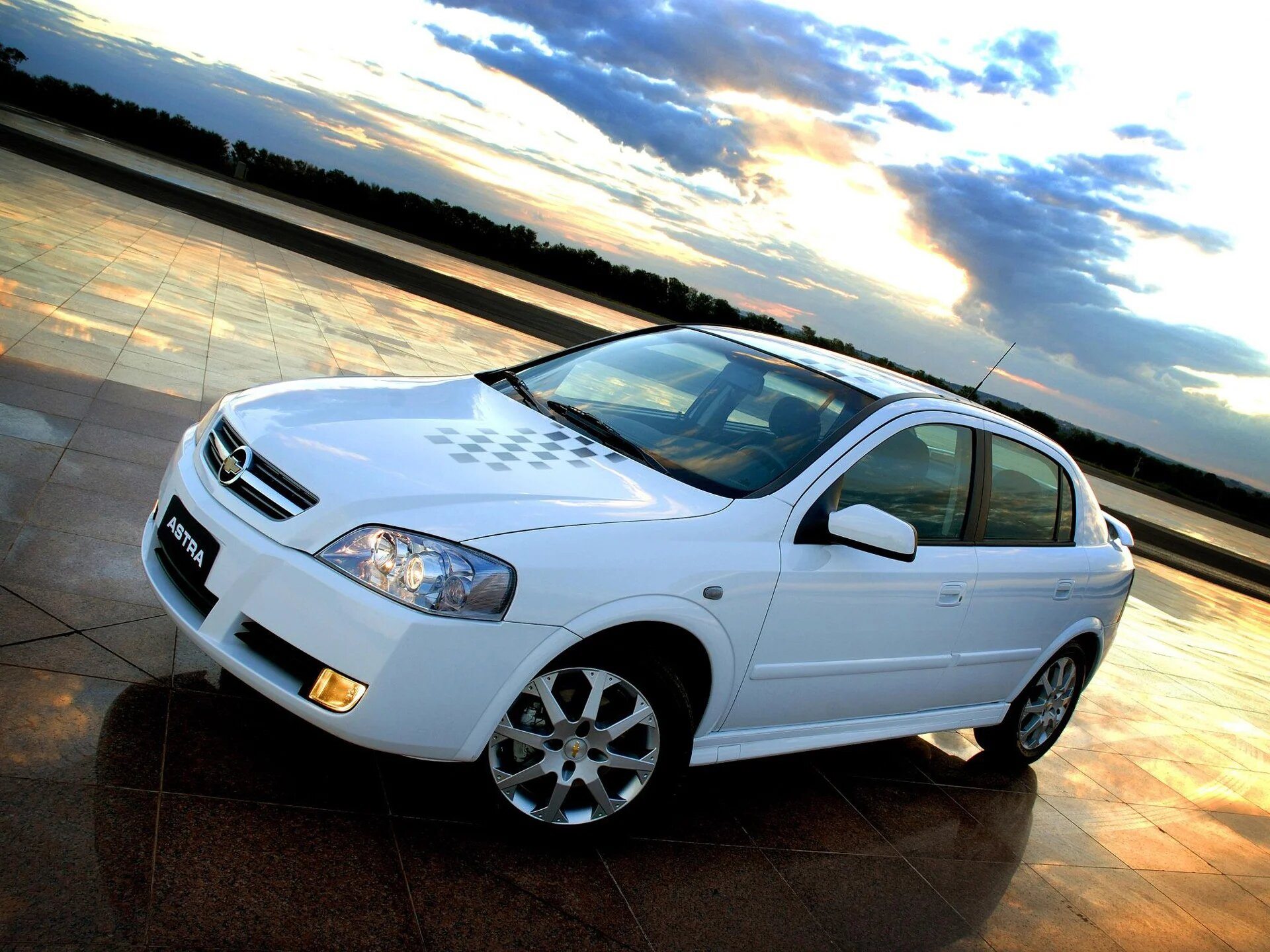 Chevrolet Astra Advantage 2.0 8V: Comprar em 2024, preço e ficha técnica 2024