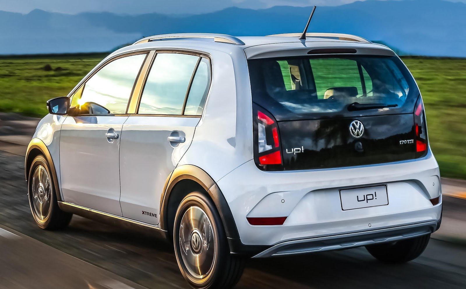 Volkswagen Up Connect 1.0 TSi: Comprar em 2024, preço e ficha técnica 2024