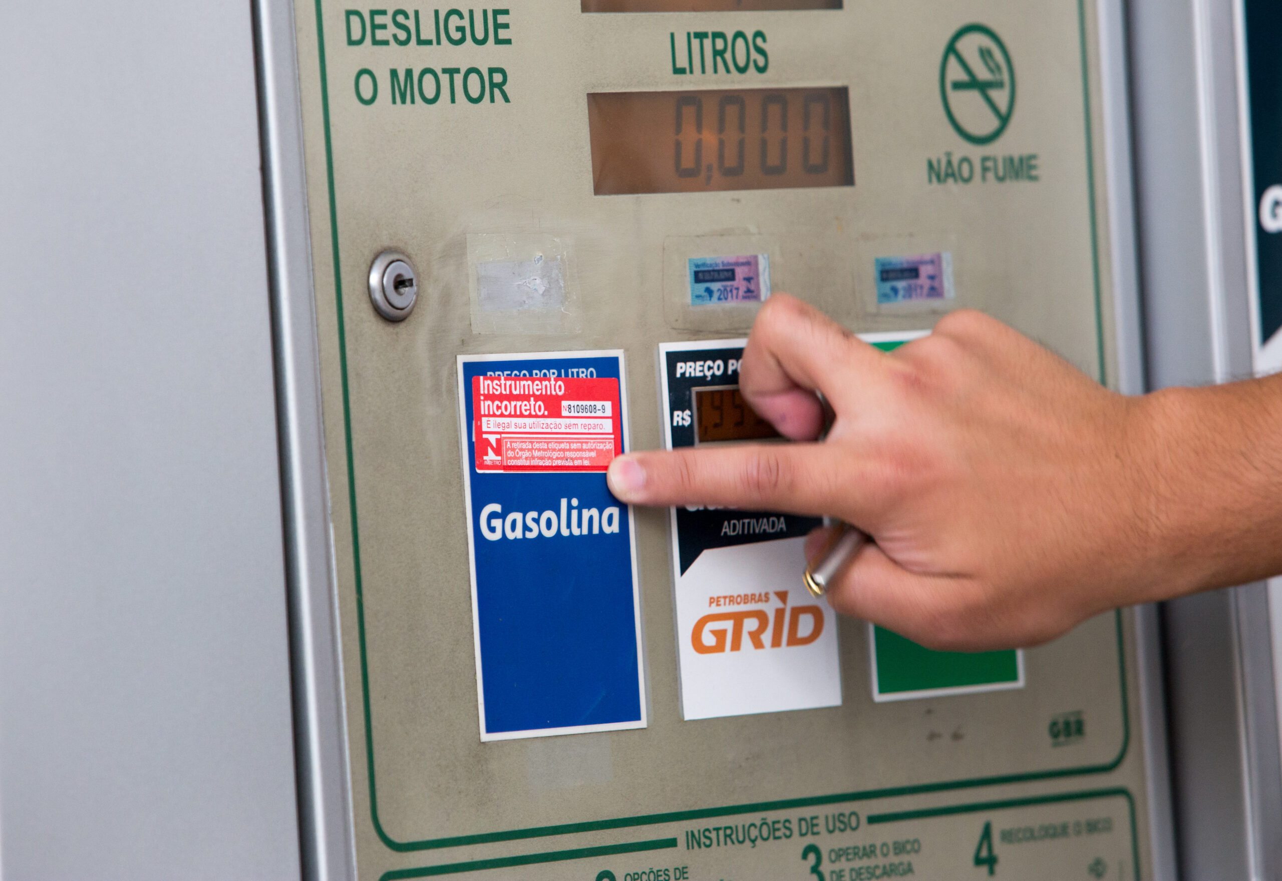 Como Denunciar Posto de Gasolina por Fraudes 2024