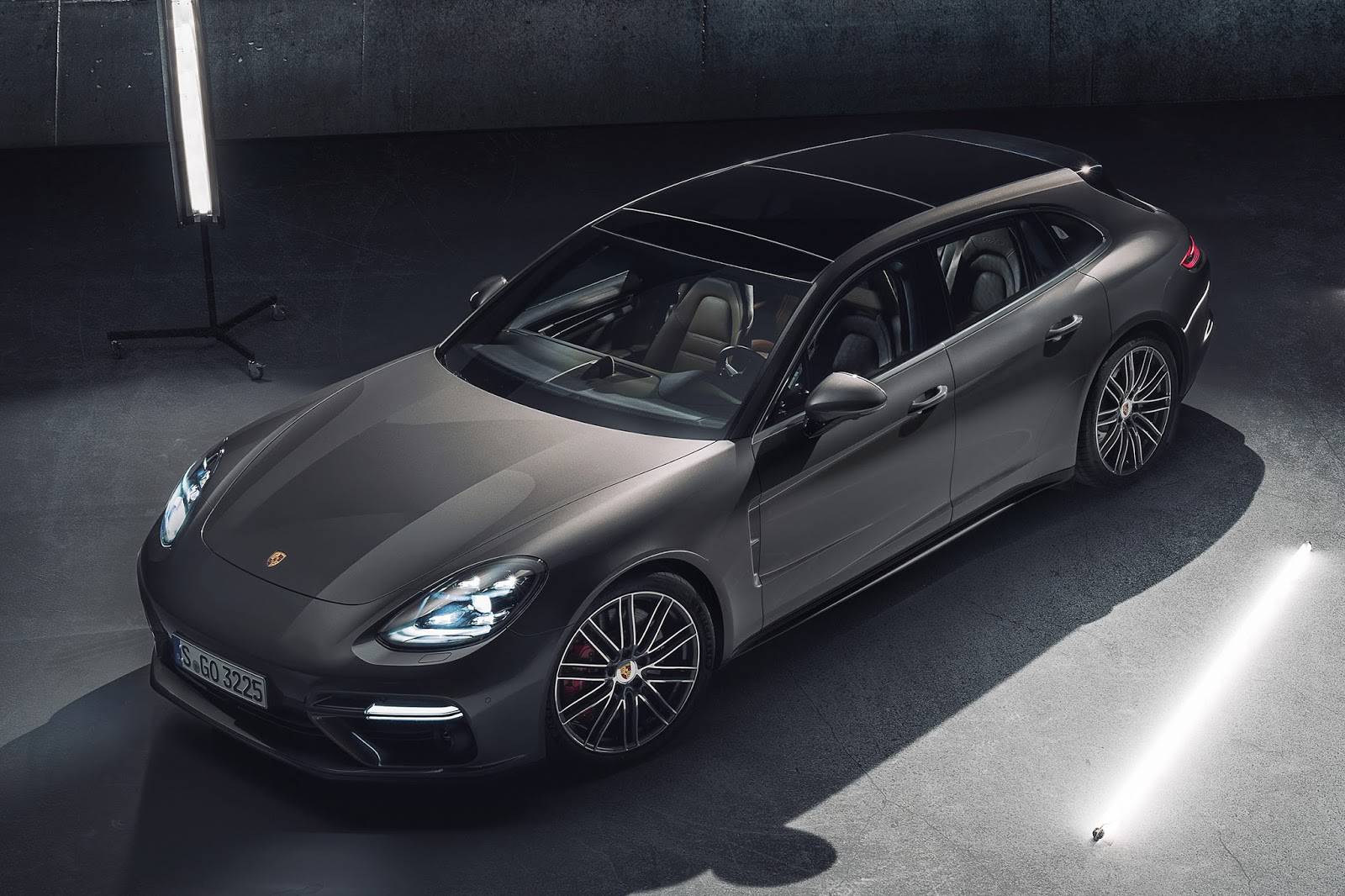 Porsche Panamera: Quanto custa manter, IPVA, Seguro e Manutenção 2024