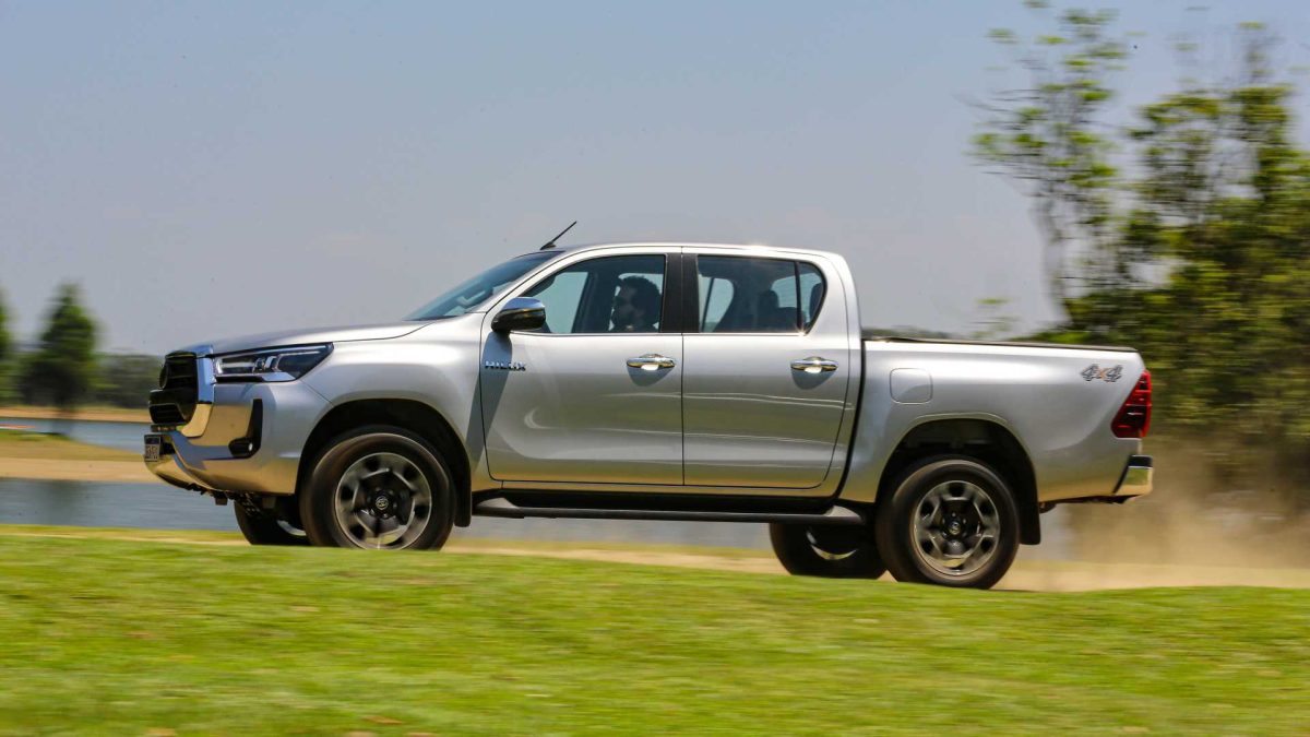Toyota Hilux usado, vale a pena comprar em 2024? Vantagens e Desvantagens 2024