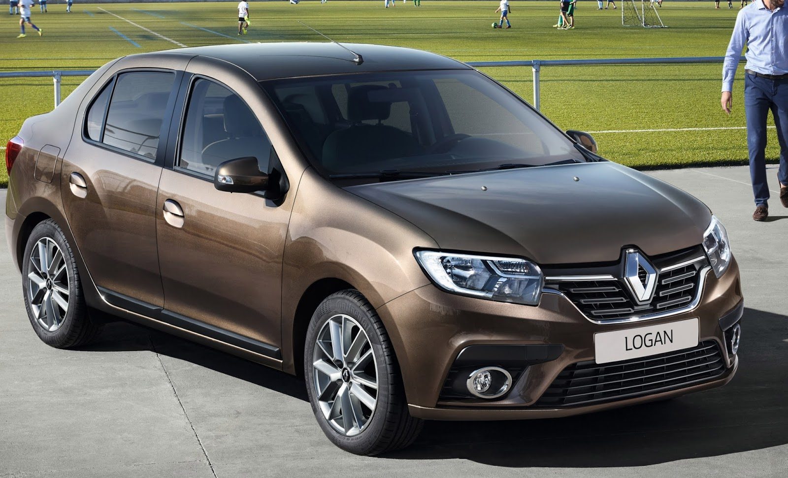 Novo Renault Logan fica mais caro em 2024: Veja novos preços 2024