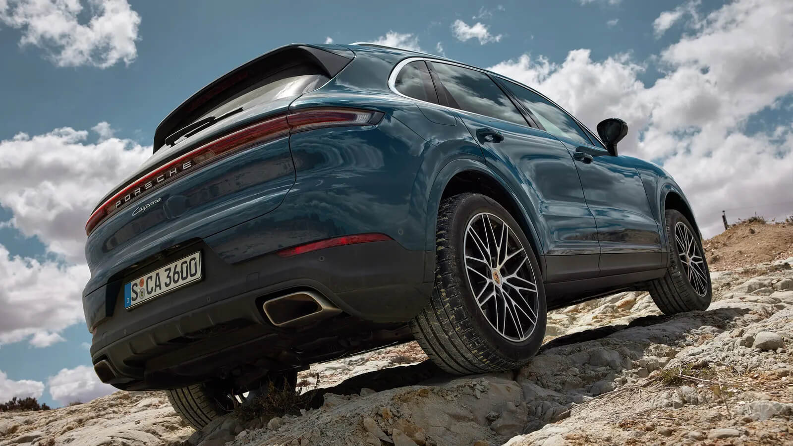 Porsche Cayenne usado, vale a pena comprar em 2024? Vantagens e Desvantagens 2024