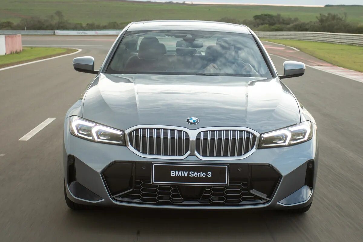 BMW Série 3 vale a pena comprar? É Bom de revenda? Manutenção é cara? 2024