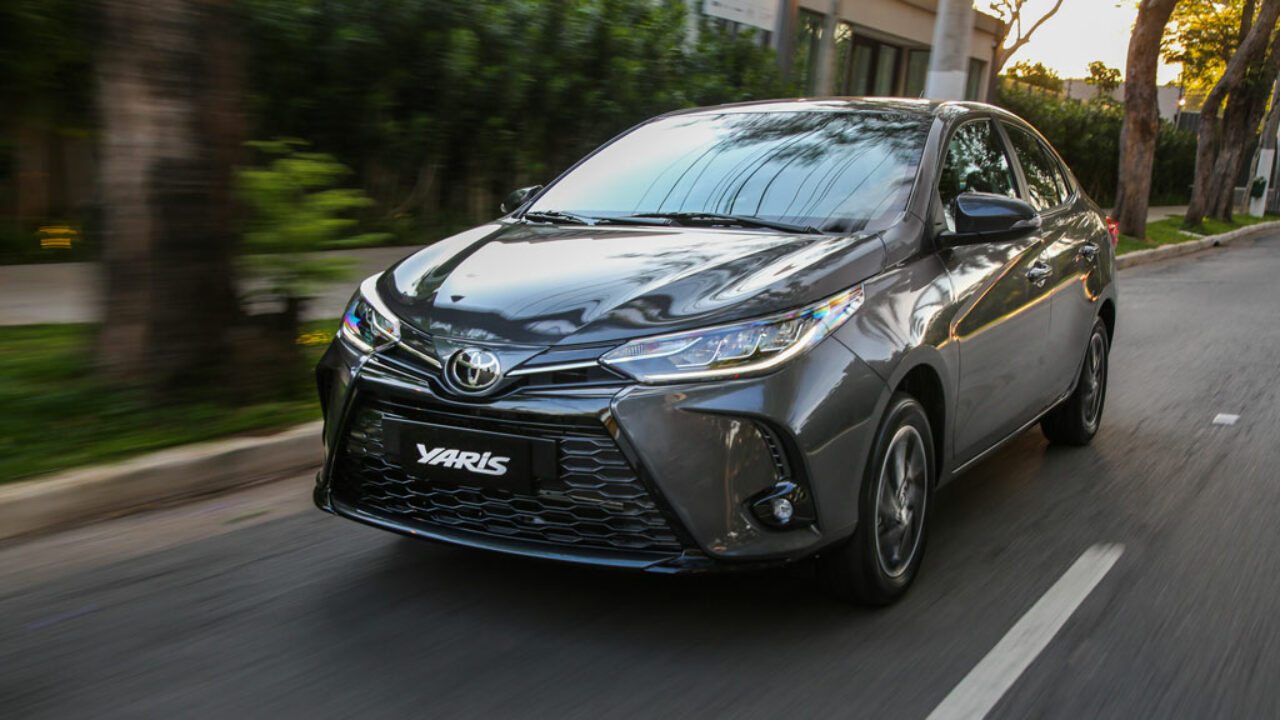 Toyota Yaris Sedã: Quanto custa manter, IPVA, Seguro e Manutenção 2024