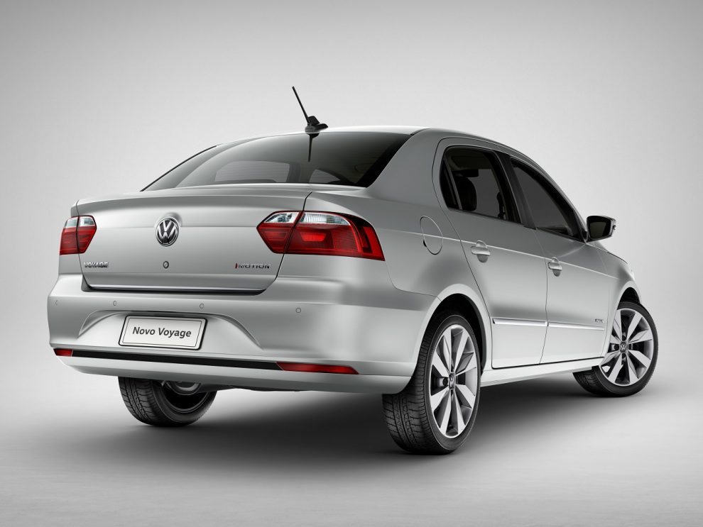 Volkswagen Voyage vale a pena comprar? É Bom de revenda? Manutenção é cara? 2024
