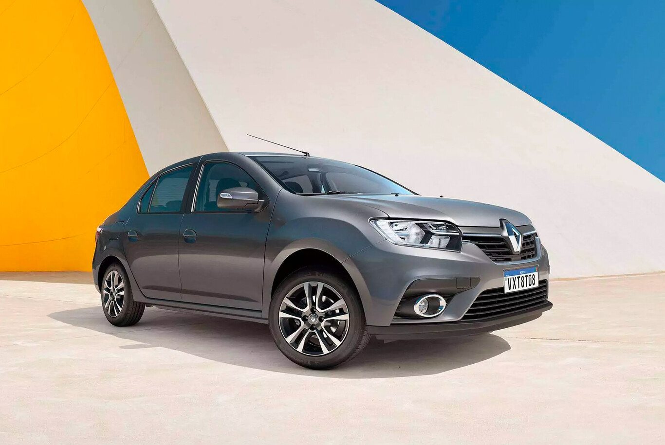 Renault Logan usado, vale a pena comprar em 2024? Vantagens e Desvantagens 2024