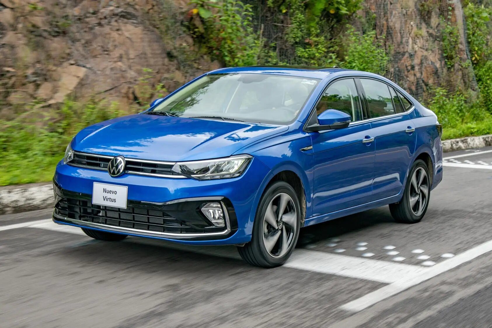 Volkswagen Virtus vale a pena comprar? É Bom de revenda? Manutenção é cara? 2024