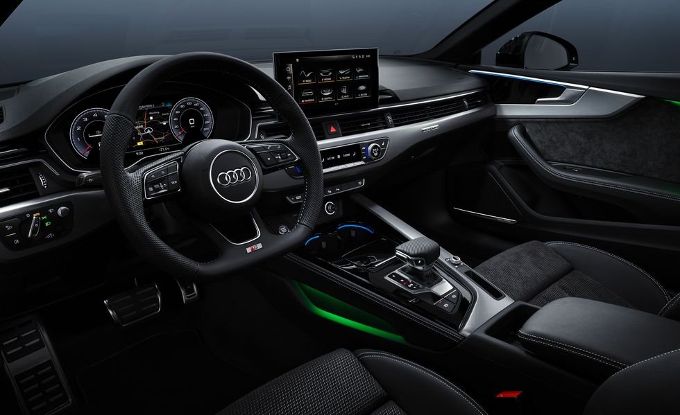 Novo Audi A4 2024: O que mudou, novidades, versões e preços 2024