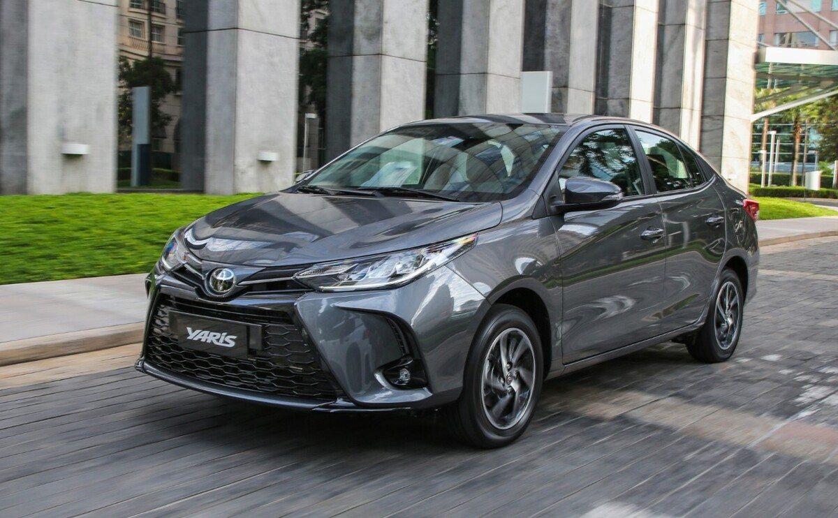 10 motivos para comprar (ou não comprar) um Toyota Yaris Sedã 2024